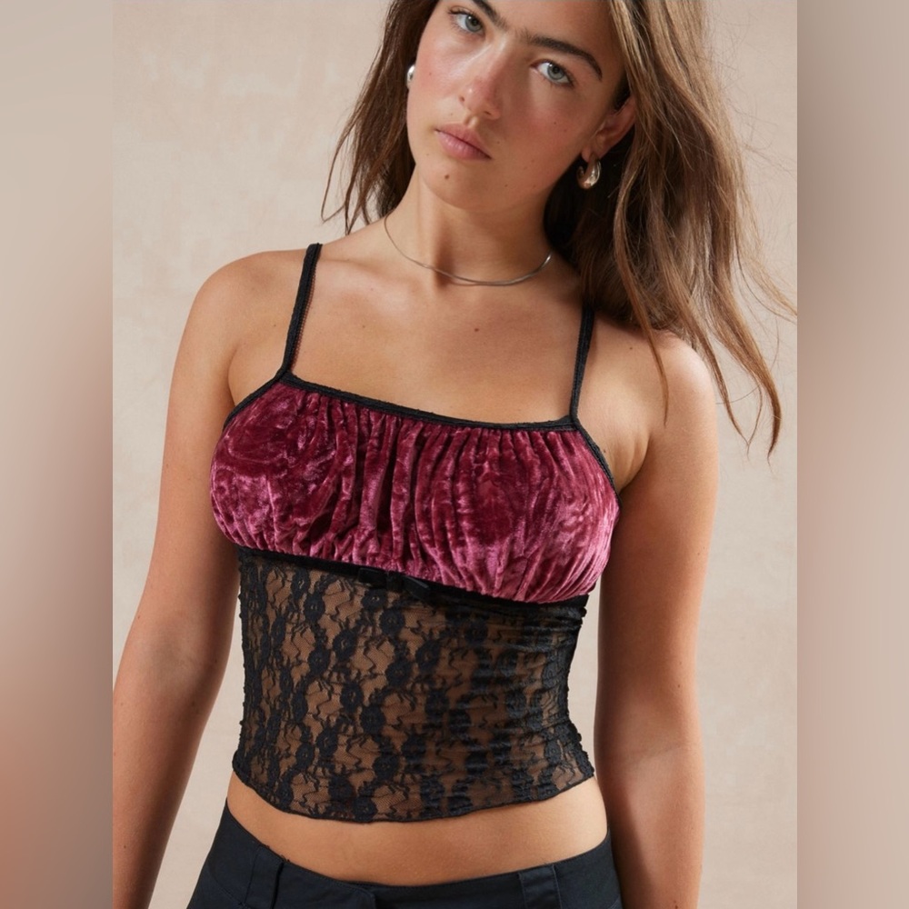 KIMCHI BLUE 🥀 UO Kira | Lace & Velvet Cami; Plum, Women’s Medium
